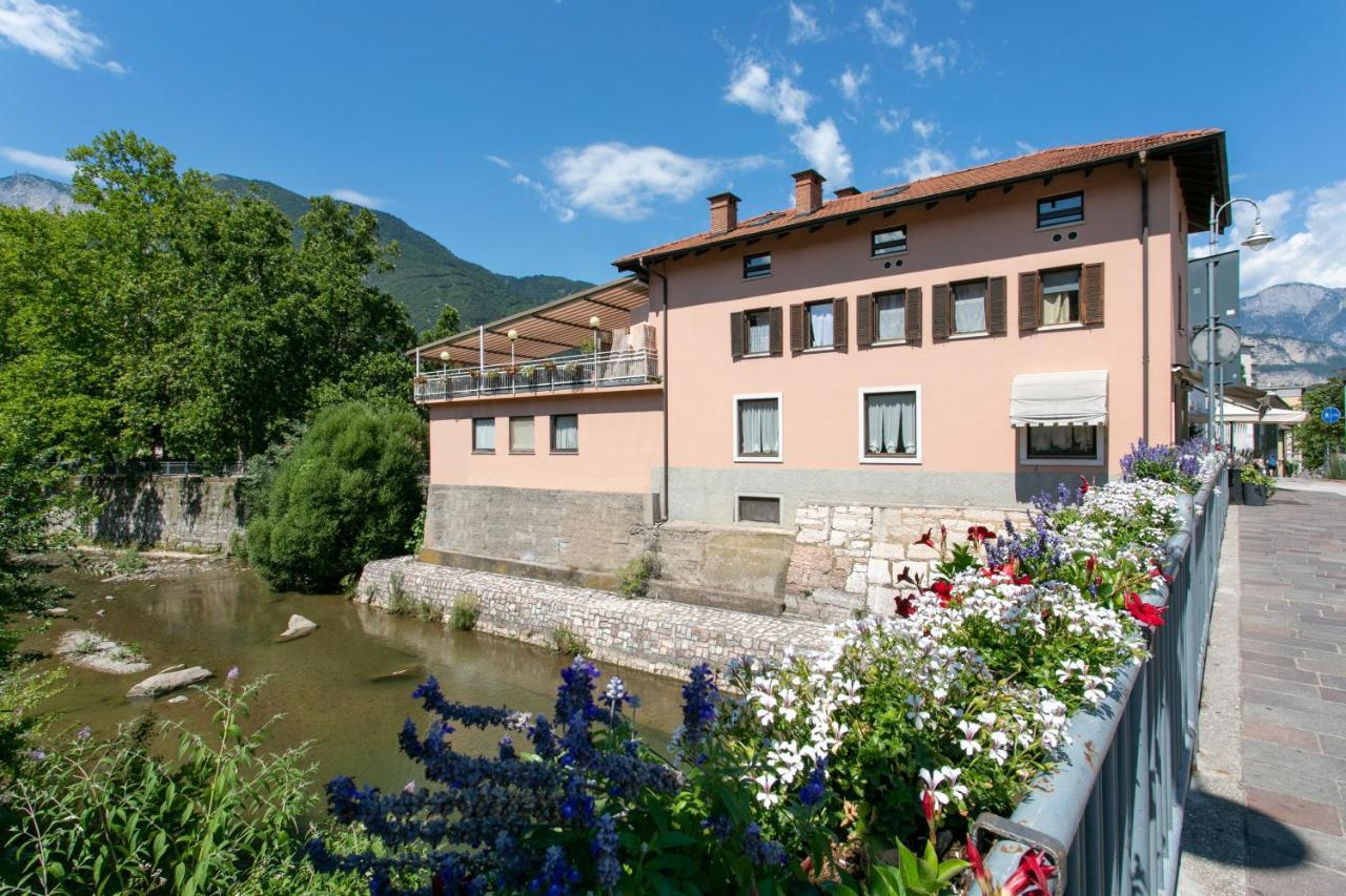 Appartamento Grande Al Ponte. Situato Vicino All'Ospedale, Al Parco E Al Centro Citta Trento Exterior photo