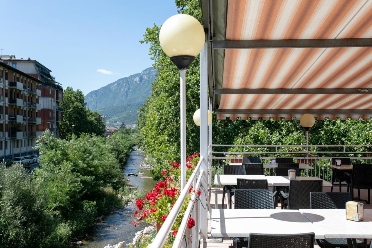 Appartamento Grande Al Ponte. Situato Vicino All'Ospedale, Al Parco E Al Centro Citta Trento Exterior photo