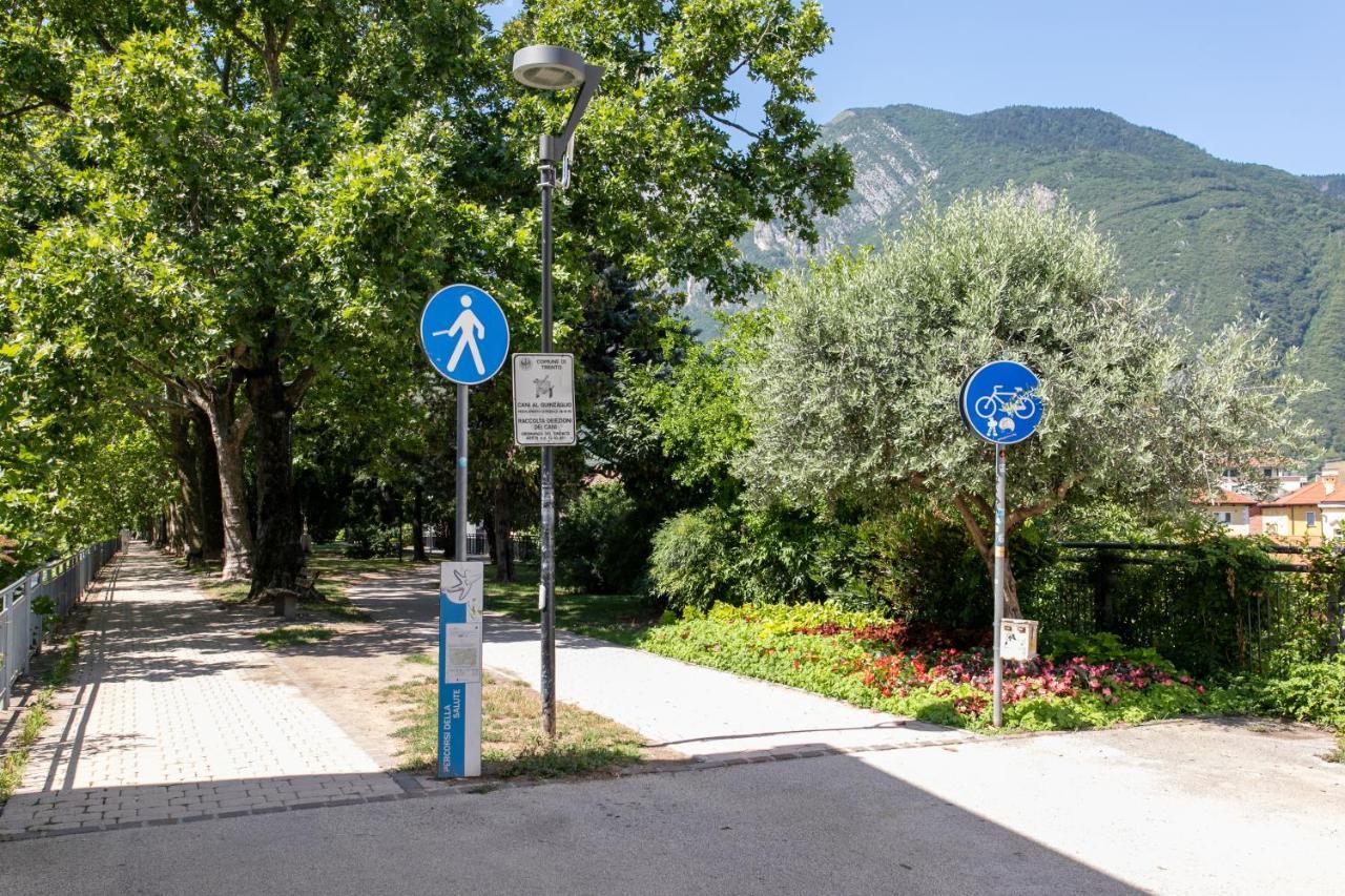 Appartamento Grande Al Ponte. Situato Vicino All'Ospedale, Al Parco E Al Centro Citta Trento Exterior photo